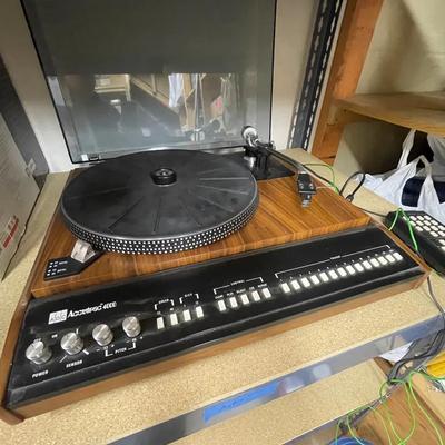 ADC Accutrac 4000 Turntable Turns On Remote Included Track Selection 
