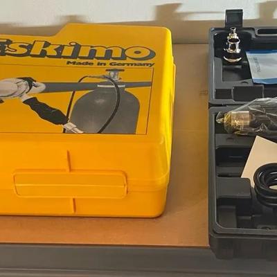 REMS Eskimo CO2 Pipe Freezing Set & Heat Gun