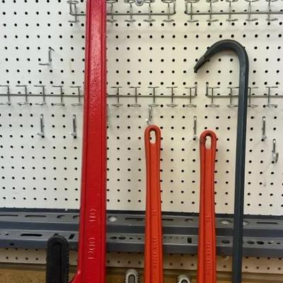 Heavy Duty Pipe Wrenches With Crow Bar 