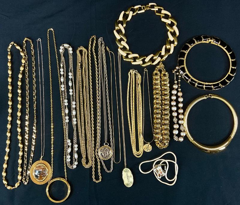 Sale Photo Thumbnail #310