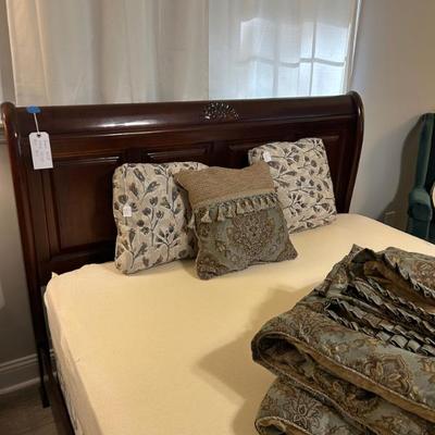 Sale Photo Thumbnail #201