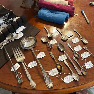 Sale Photo Thumbnail #149: Silver plated pieces. 