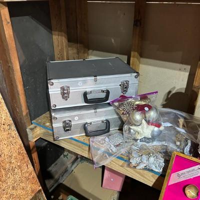 Sale Photo Thumbnail #574