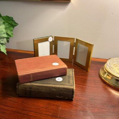 Sale Photo Thumbnail #252