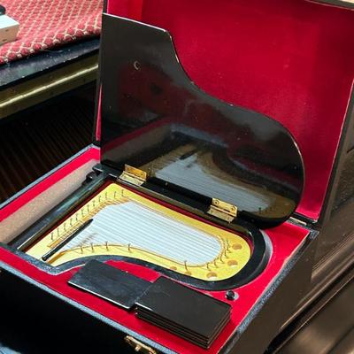 Sale Photo Thumbnail #302: Piano music box. 