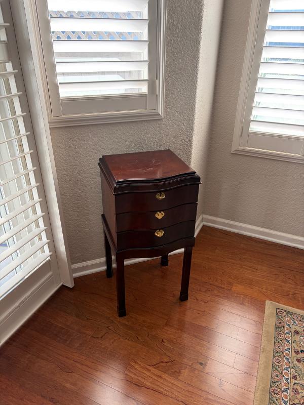 Sale Photo Thumbnail #33