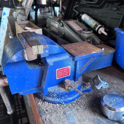 Sale Photo Thumbnail #18