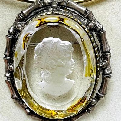 Vintage Glass Cameo Brooch/ Pendant