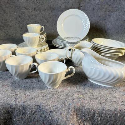 Royal Wessex Ironstone Dinnerware Lot | Plates, Mugs, Saucers & Gravy Boat | 45 Pieces