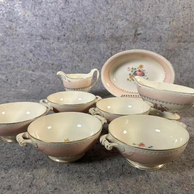 Homer Laughlin Georgian Eggshell Lot | Soup Bowls, Gravy Boat, Creamer & Serving Bowl