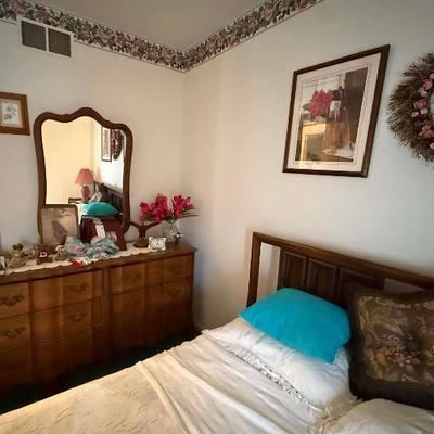 Sale Photo Thumbnail #18