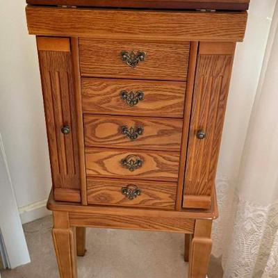 Sale Photo Thumbnail #22