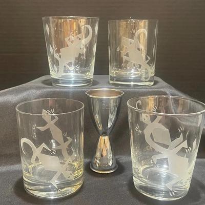 Two Sets Of Etched Lizard Barware With Jigger