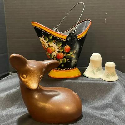 Hand Painted Toleware Metal Basket With Howard Pierce Decorative Deer And More