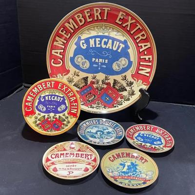 BIA Cordon Bleu Camembert Extra-Fin G. Mecaut Cheese Plate Set 