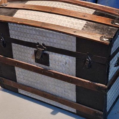 Sale Photo Thumbnail #256