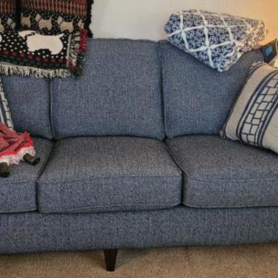 Sale Photo Thumbnail #453