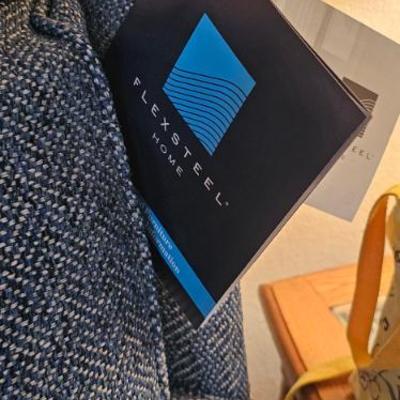 Sale Photo Thumbnail #454