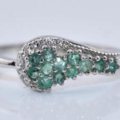 Natural Emerald Sterling Silver Ring