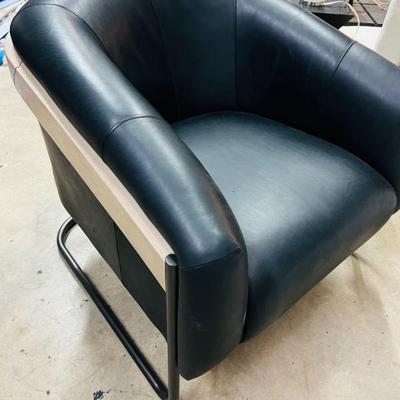 Sale Photo Thumbnail #244