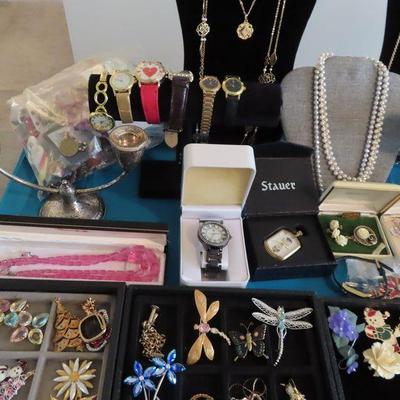 Sale Photo Thumbnail #7