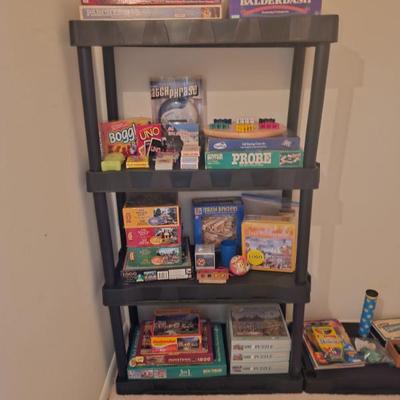 Sale Photo Thumbnail #65: Games, puzzles