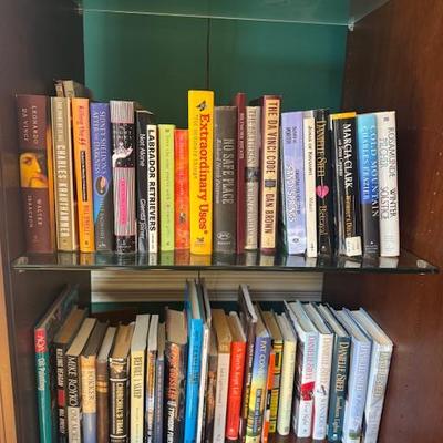 Sale Photo Thumbnail #10: MAMY BOOKS