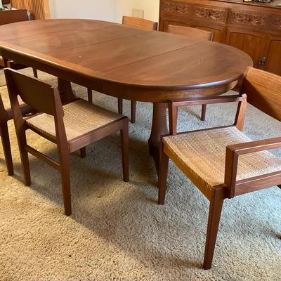 Vintage Scandinavian Teak Dining Table (85X44X29”) & Chairs (18X19X29”)