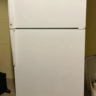 Amana TN21V2W White Refrigerator