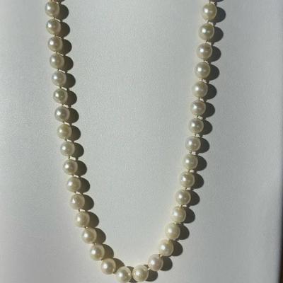 14kt Gold Clasp 16” Pearl Necklace 