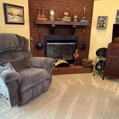 Sale Photo Thumbnail #2