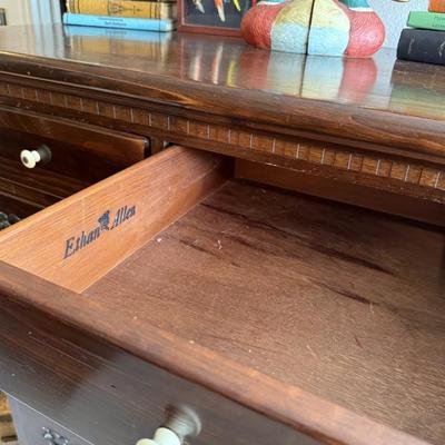 Sale Photo Thumbnail #276