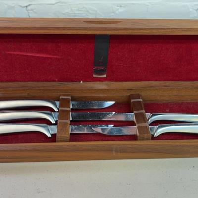 Gerber “Legendary Blades Miming Steak Knives” 