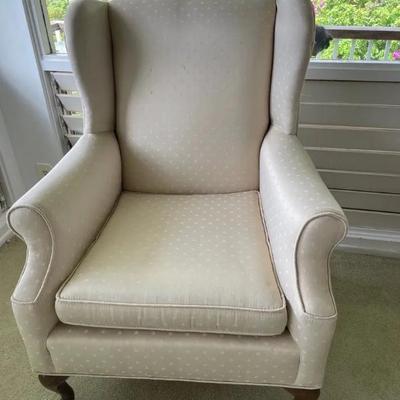 KVS065 - Vintage Queen Ann Wingback Chair