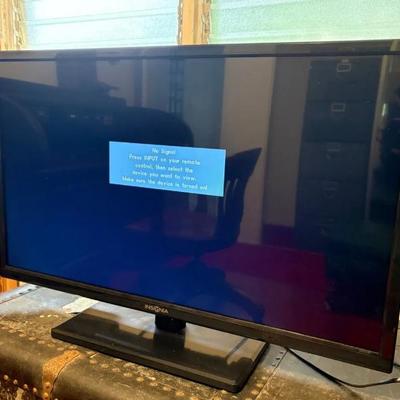 KVS080 - 33” Insignia Monitor/TV