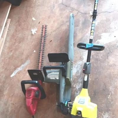 KVS040 RYOBI Gas Weedwhacker, Craftsman 22" Hedge Trimmer, & SDK Power Pro 18" Chainsaw
