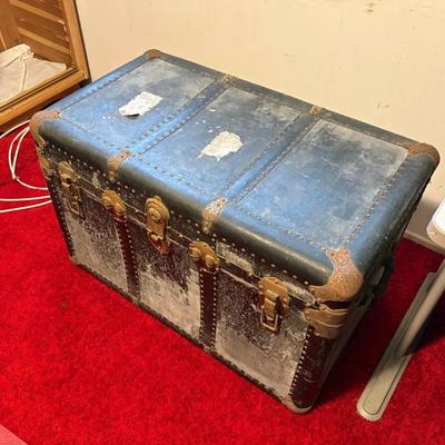 KVS084 - Vintage Chest