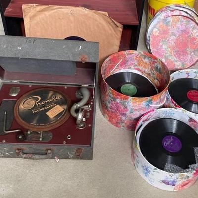 KVS055 - Vintage “Phonola” Phonograph With Classic 78’s