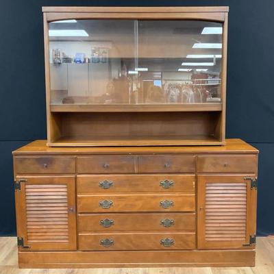 Ethan Allen Buffet With Hutch