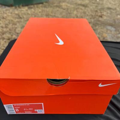 Men’s Nike Monarch Black + White 