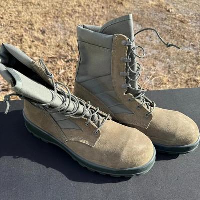 Men’s Vibram Boots