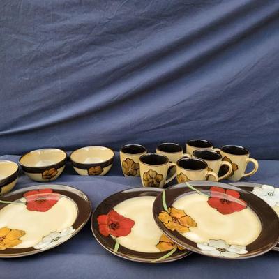 Pfaltzgraff Painted Poppies