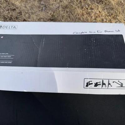 Delta Roman Tub Trim