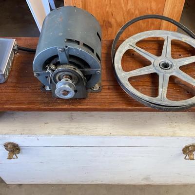 Vintage Single Phase Motor- Works And Pulley Wheel