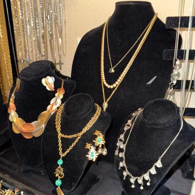 Sale Photo Thumbnail #227