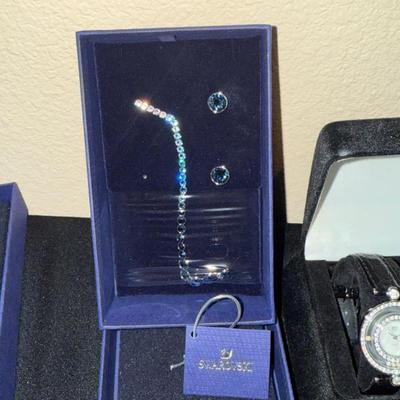 Sale Photo Thumbnail #235