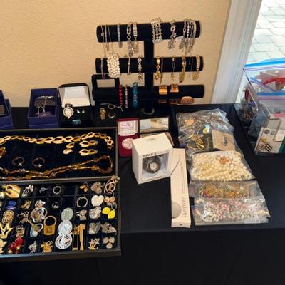 Sale Photo Thumbnail #223