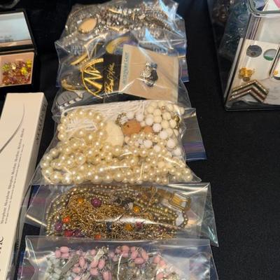 Sale Photo Thumbnail #238