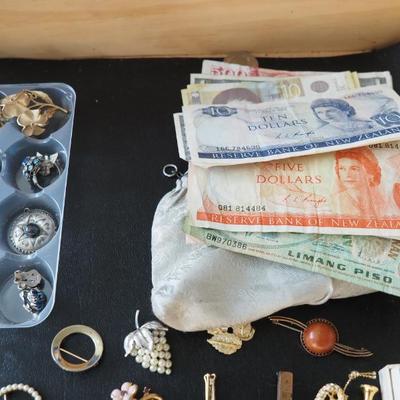 Sale Photo Thumbnail #354