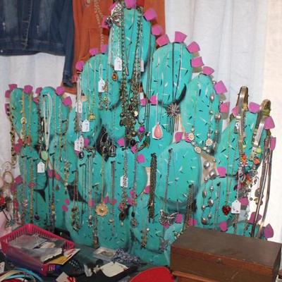 Sale Photo Thumbnail #18